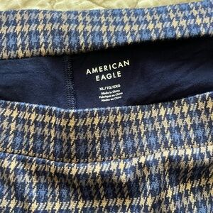 American Eagle Blue and Tan Houndstooth Skort